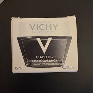 Vichy Clarifying Charcoal Detox Mask